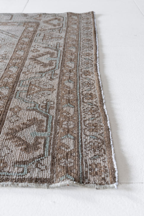 District Loom-Vintage-Malayer-Runner-Rug-Lolo-Detail-Edge-Corner