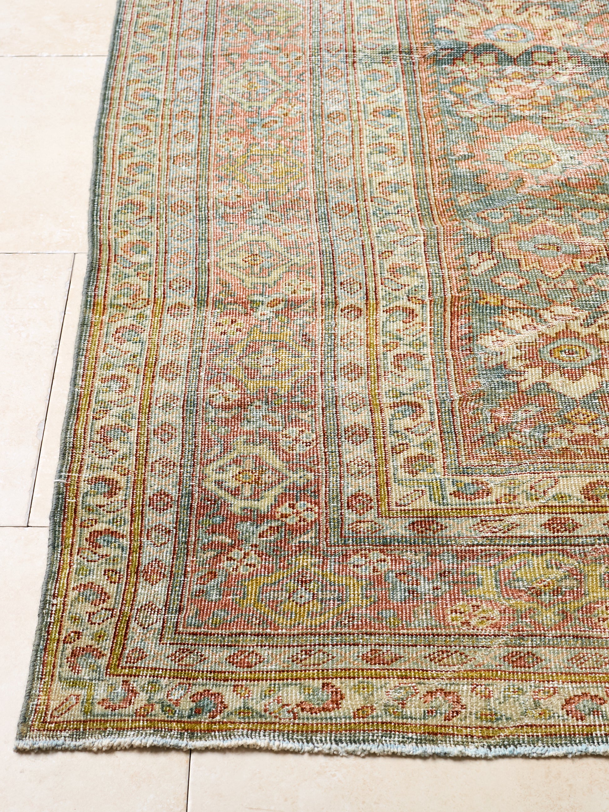 District loom Vintage Area Rug Reed