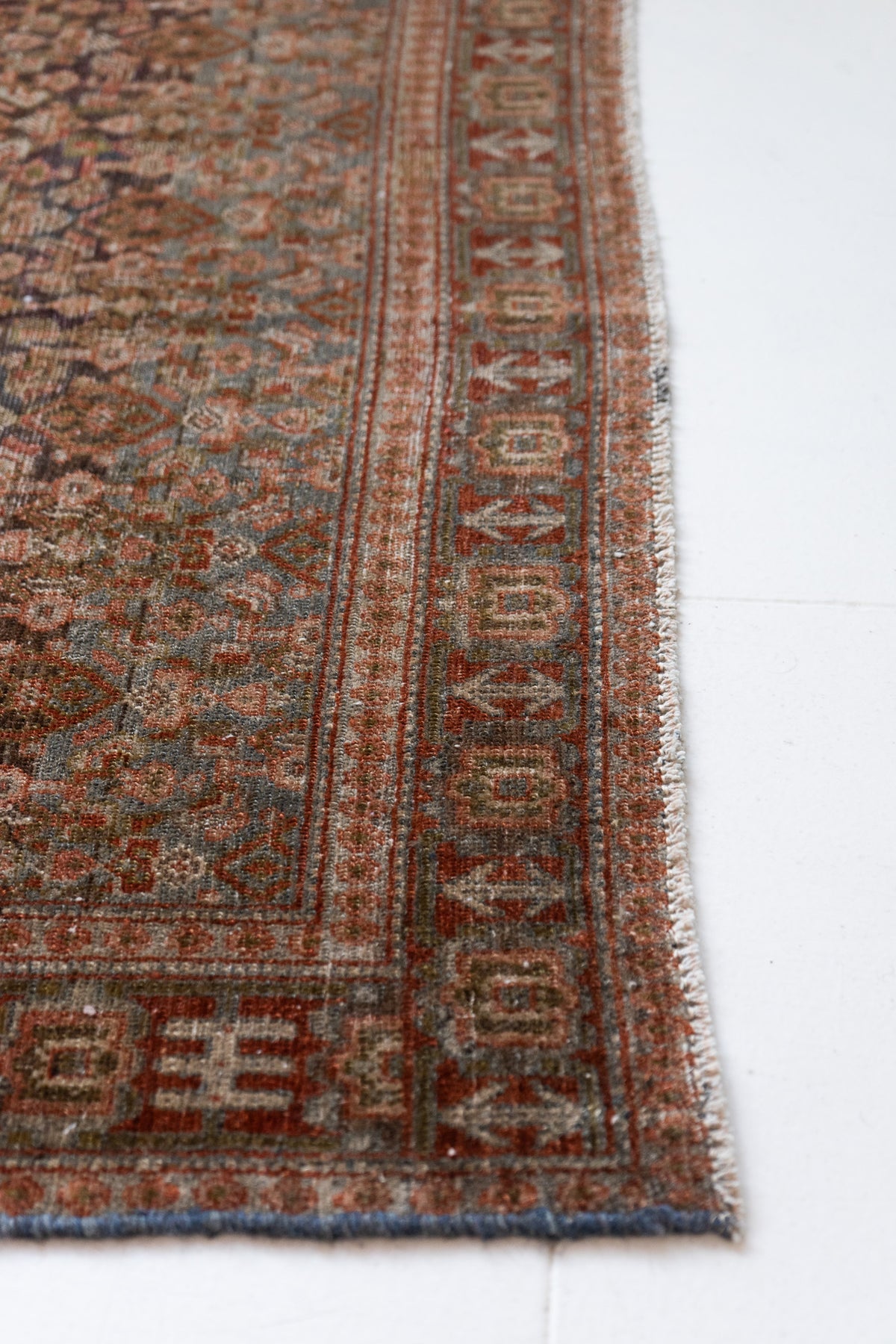 Fallon_Vintage_Scatter_Rug_District_Loom