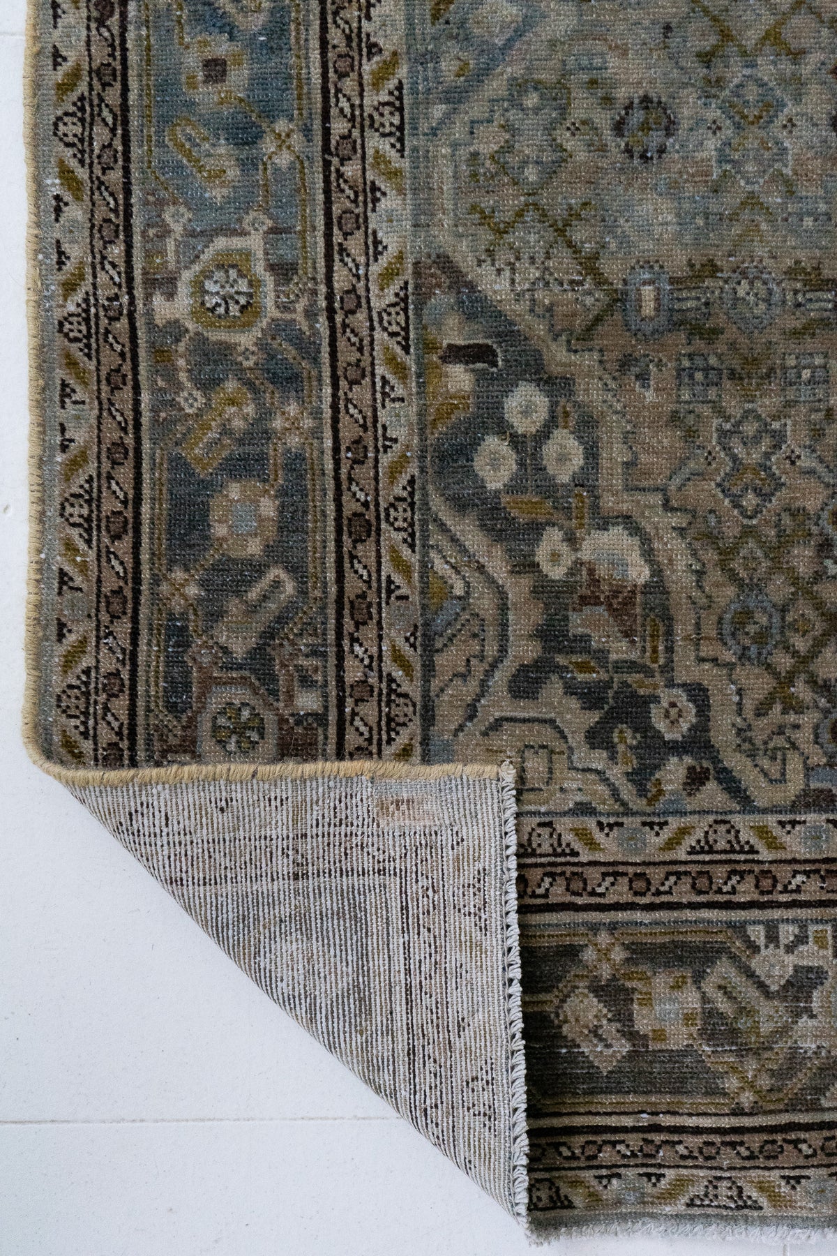 Glacier_Vintage_Scatter_Rug_District_Loom