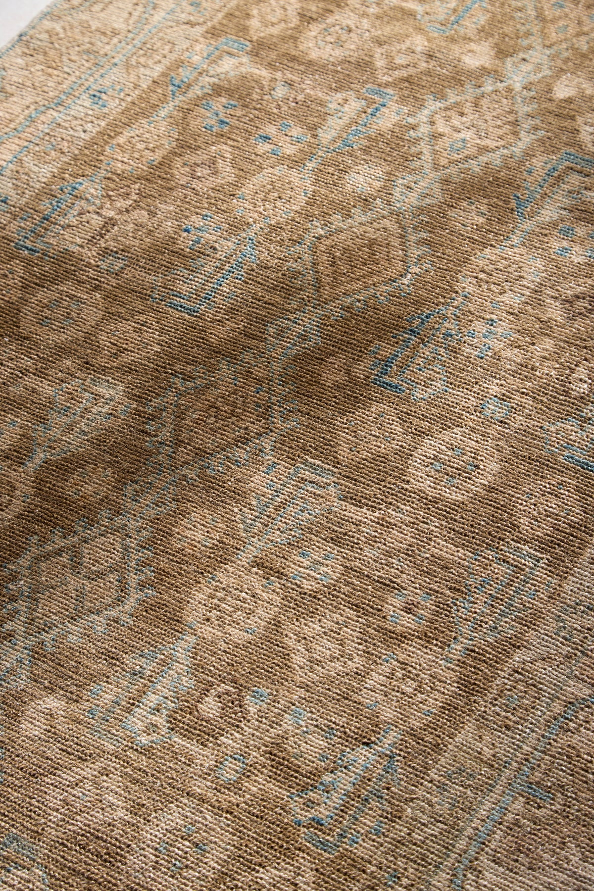 Hepburn-Vintage-Runner-Rug-District-Loom