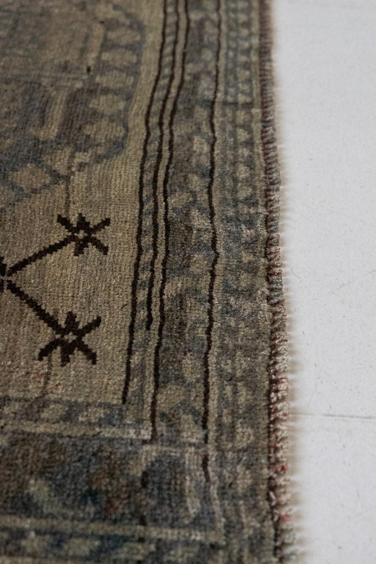 Jardine_Vintage_Scatter_Rug_District_Loom