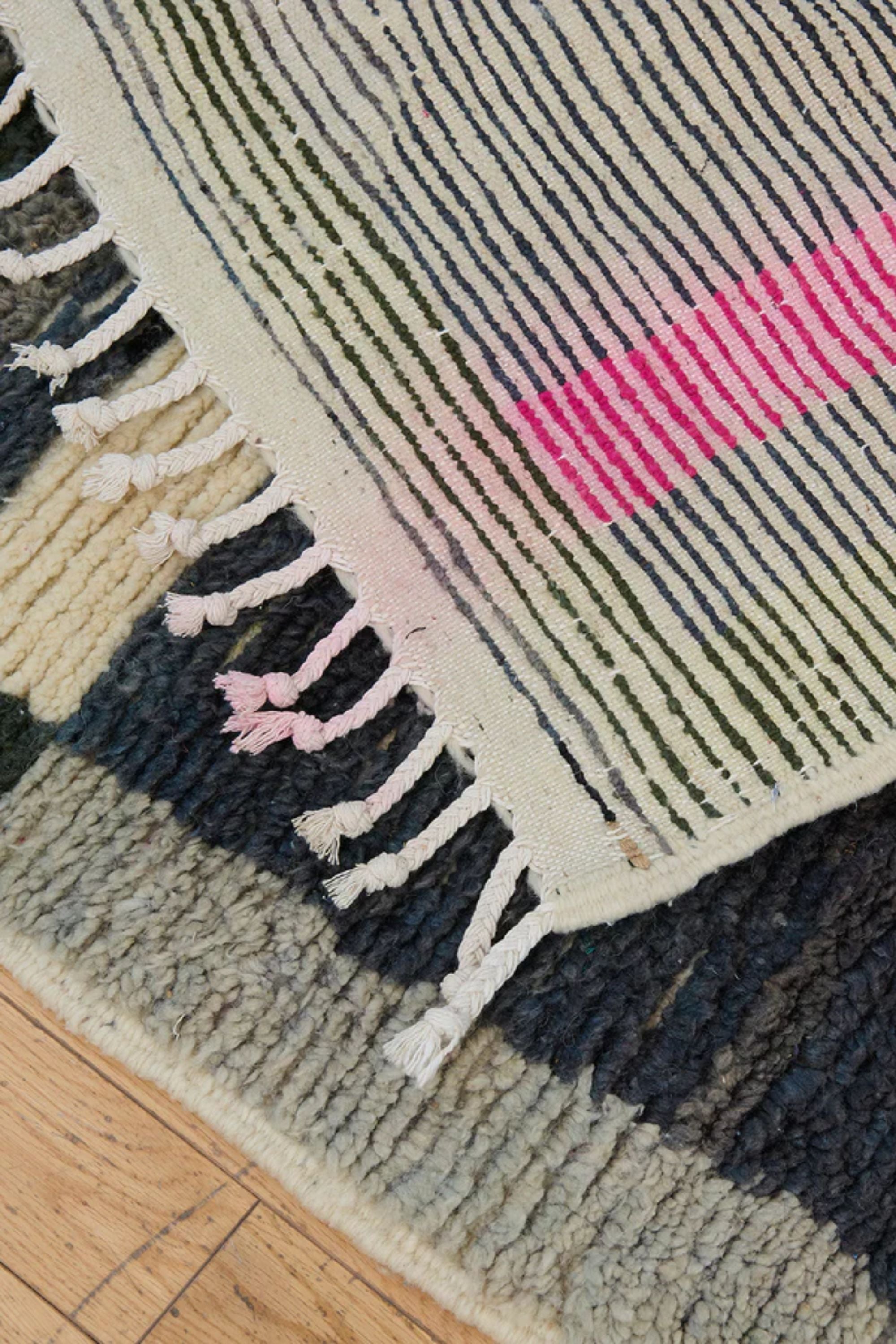 District Loom Beni Ouarain Scatter Rug Castilleja
