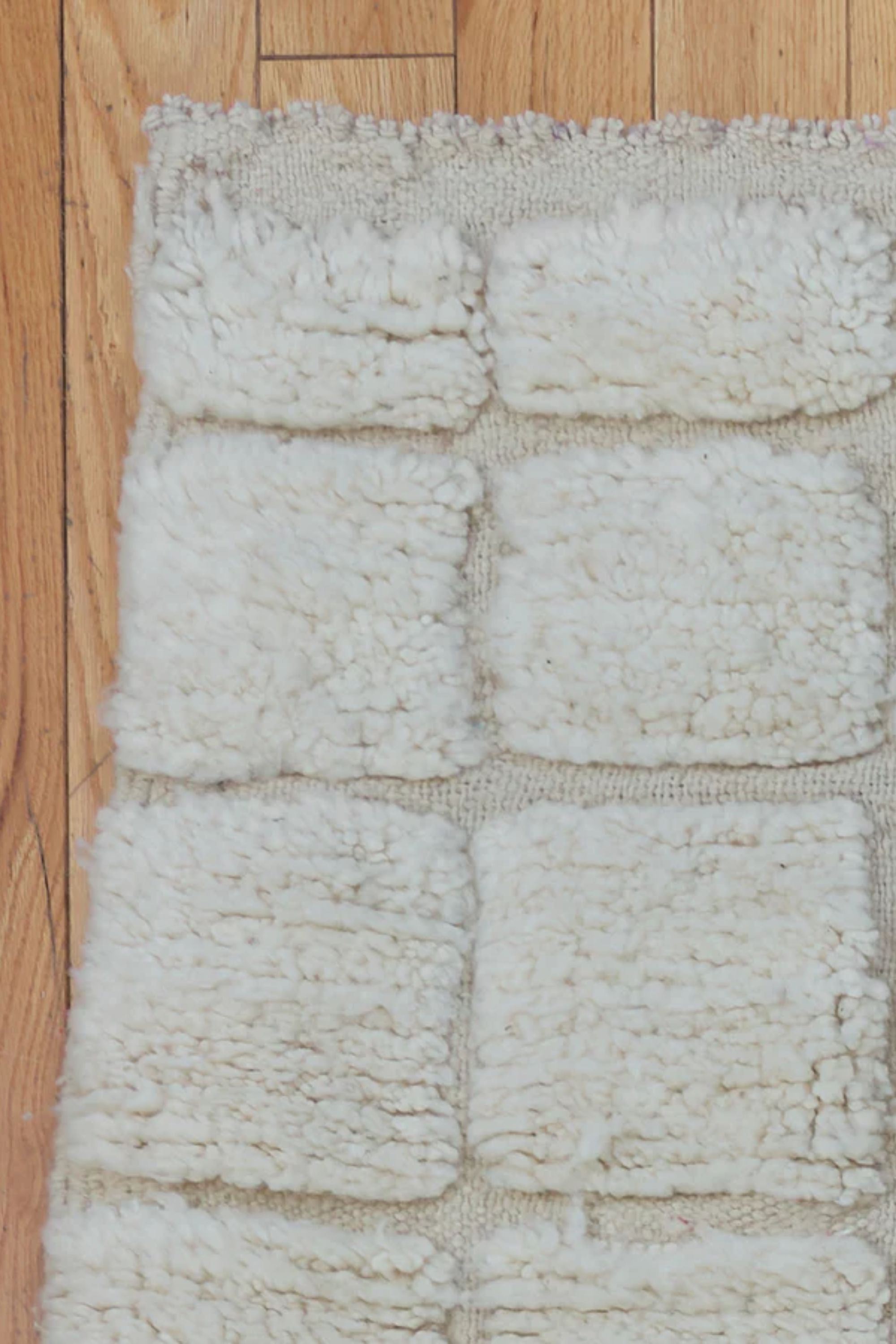 District Loom Beni Ouarain Scatter Rug Columba