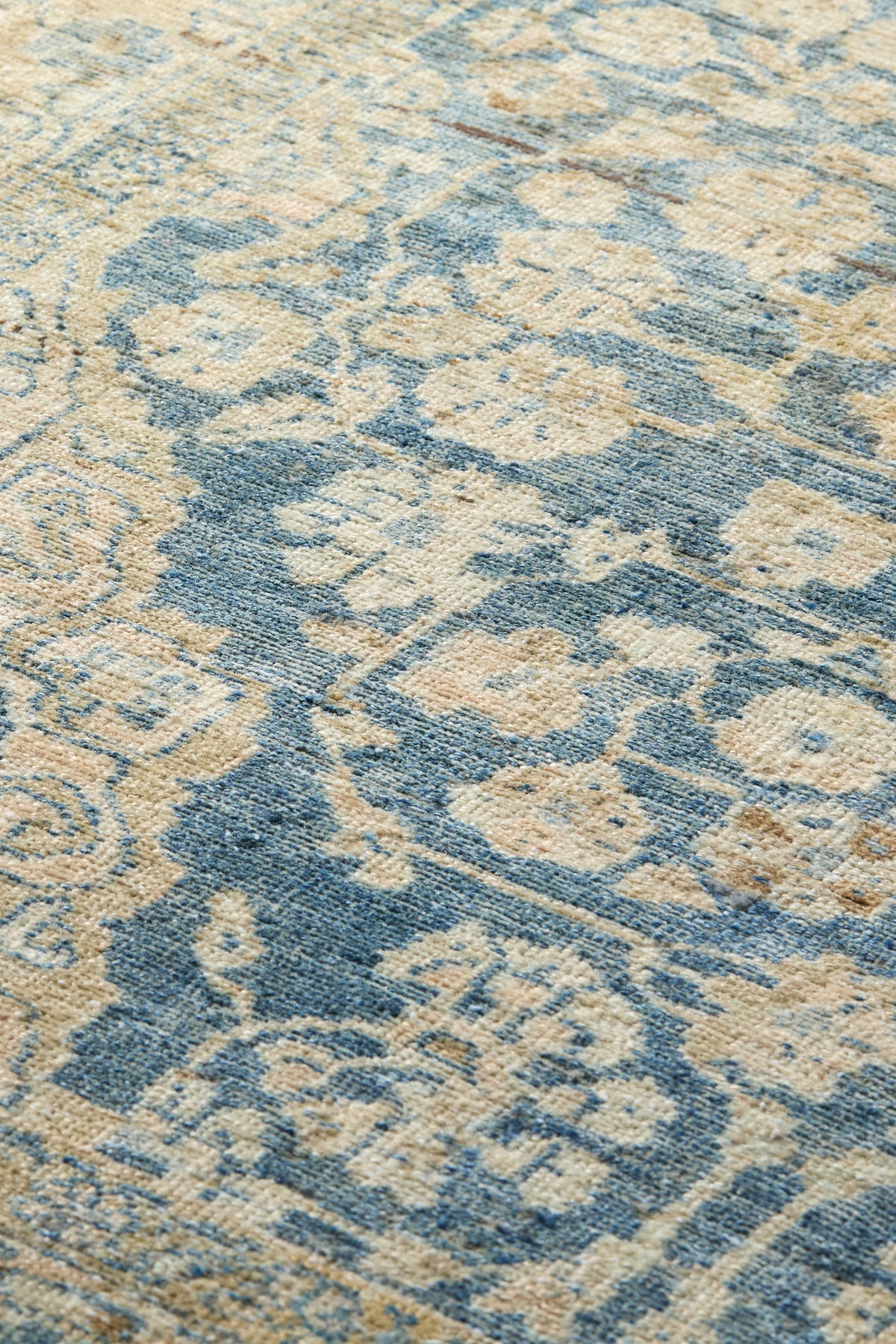 Maya-Vintage-Scatter-Rug-District-Loom