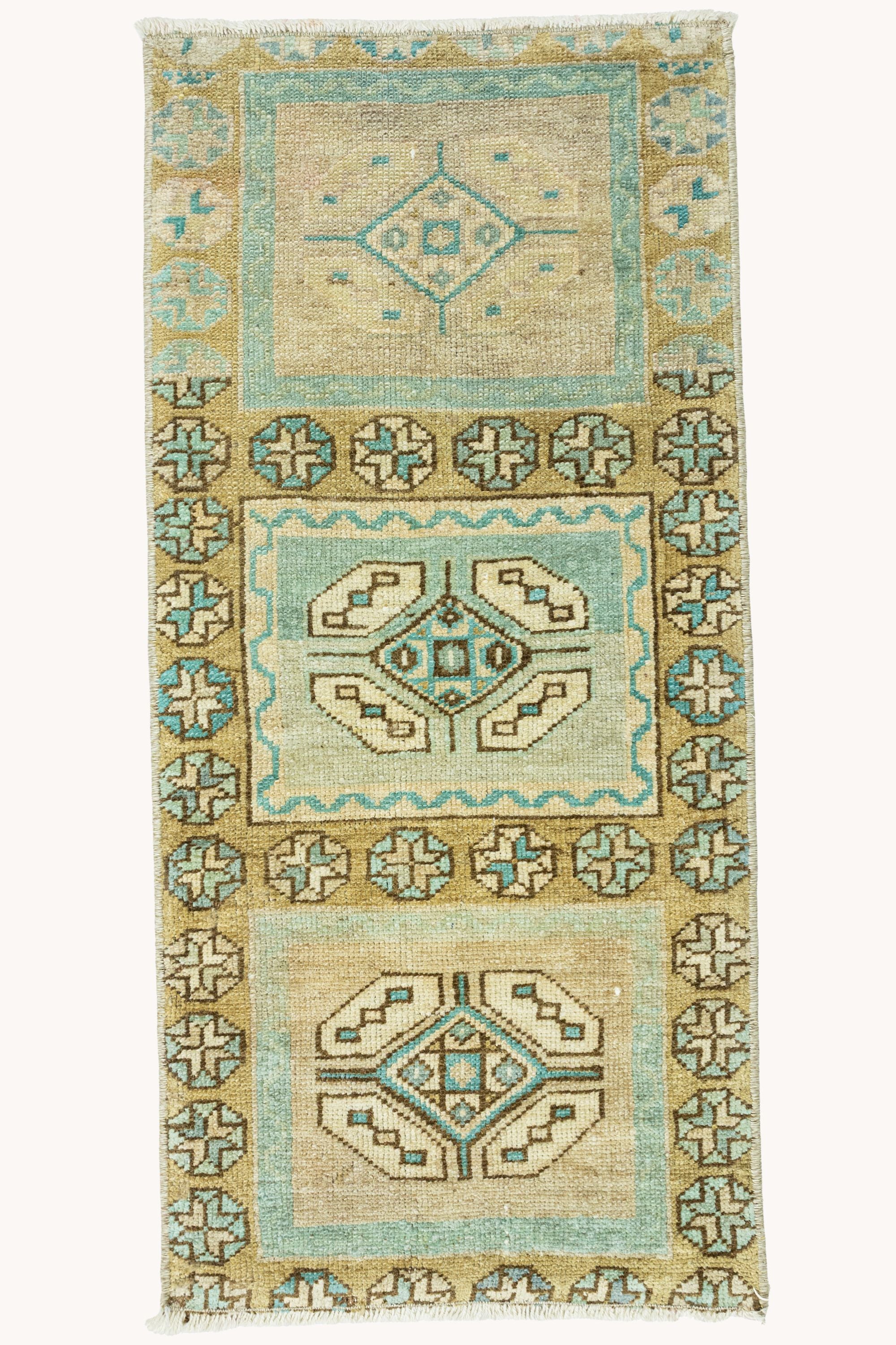 Vintage Turkish Mini Rug No. 764 | 1