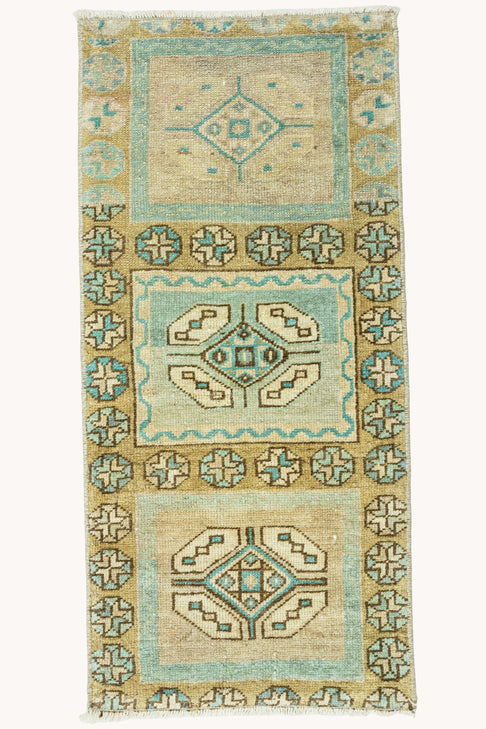 Vintage Turkish Mini Rug No. 764 | 1'6 x 3'2