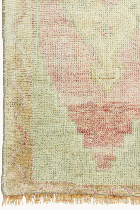 Vintage Turkish Mini Rug No. 752 | 1'7 x 3'7