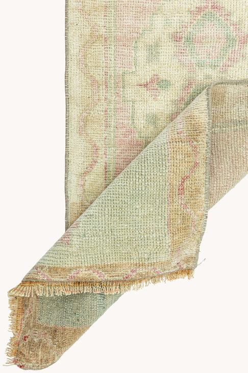 Vintage Turkish Mini Rug No. 752 | 1'7 x 3'7