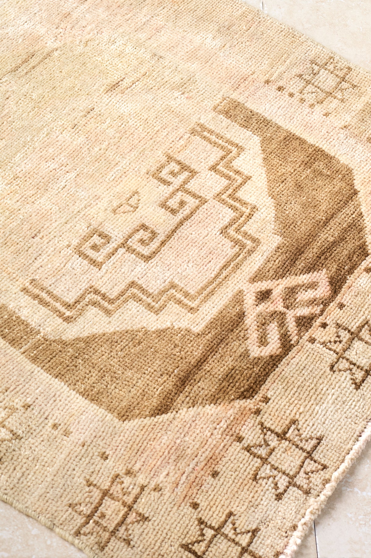 Nola-Vintage-Runner-Rug-District-Loom