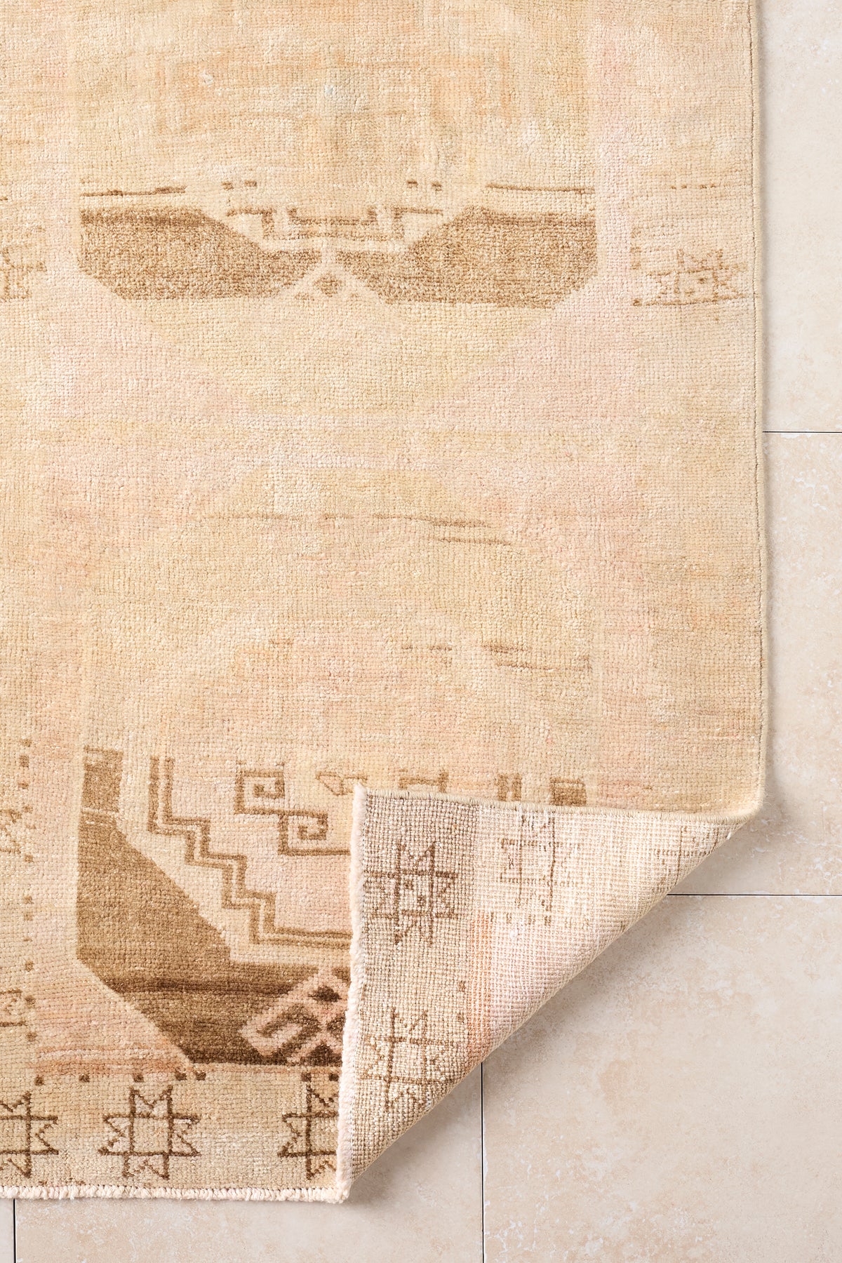 Nola-Vintage-Runner-Rug-District-Loom