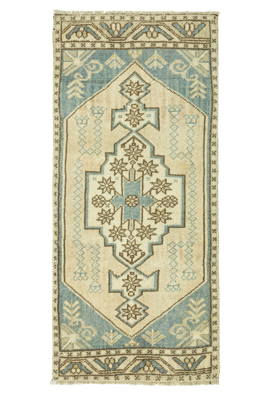Vintage Turkish Mini Rug No. 786