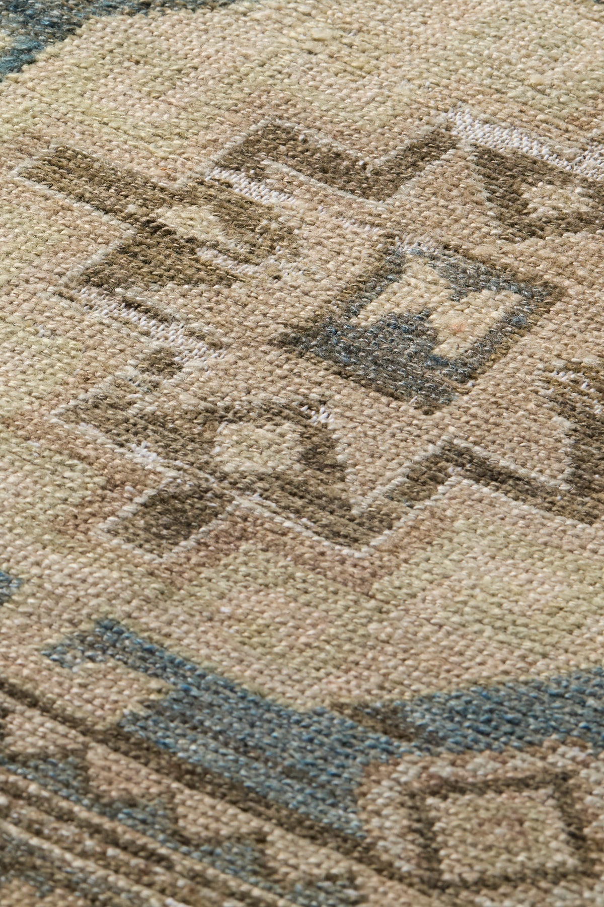 Sutton-Vintage-Runner-Rug-District-Loom