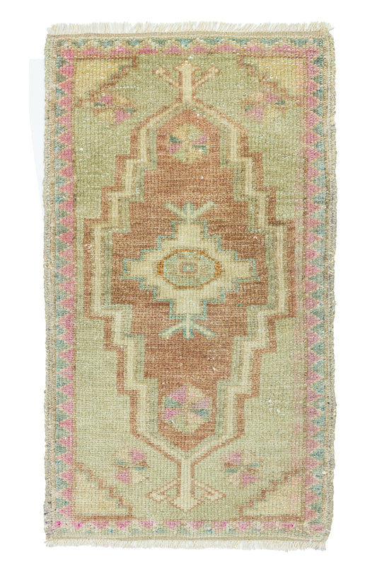 Vintage Turkish Mini Rug No. 792