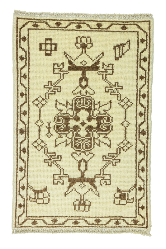 Vintage Turkish Mini Rug No. 823