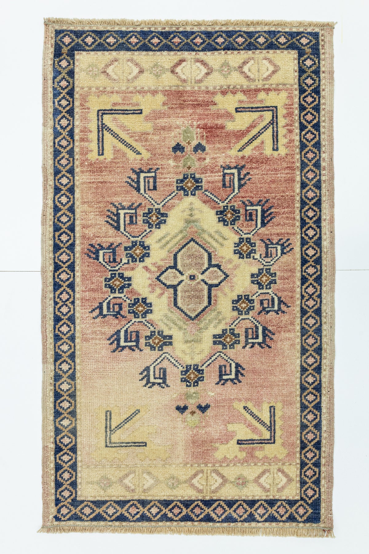 Vintage Turkish Mini Rug No. 830