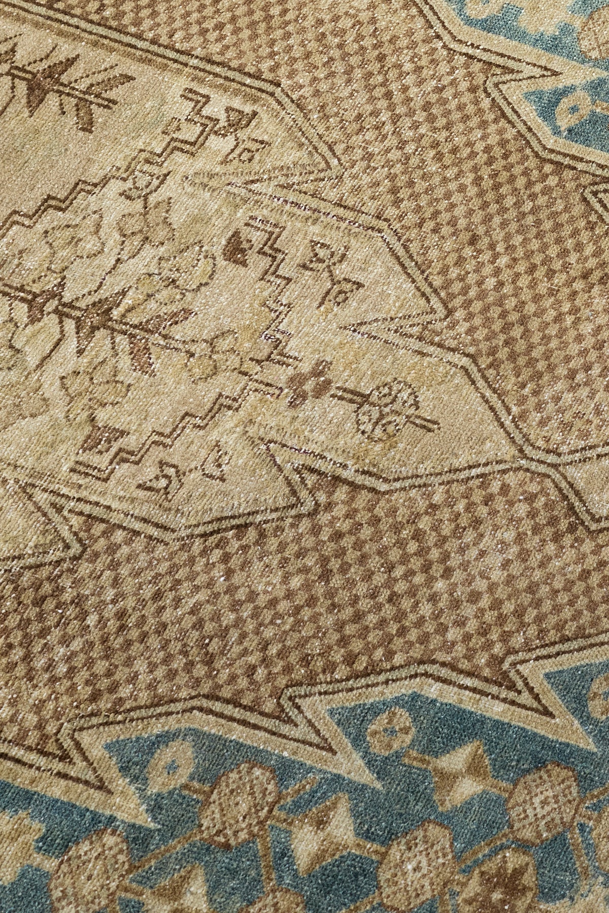 Winslow-Vintage-Scatter-Rug-District-Loom