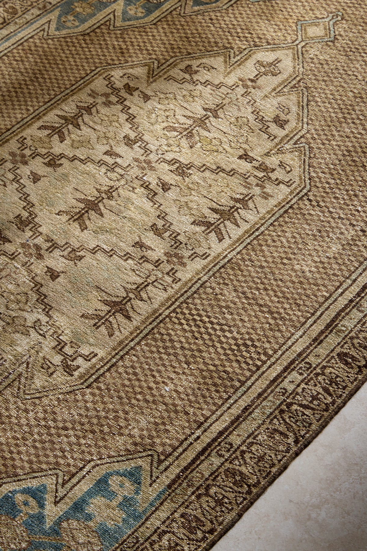 Winslow-Vintage-Scatter-Rug-District-Loom