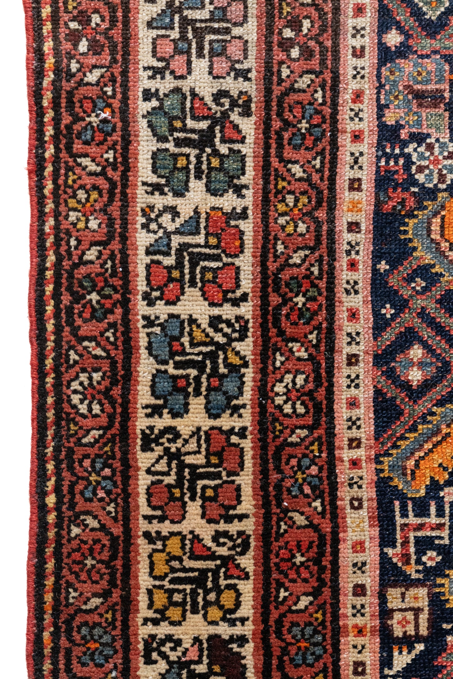 Cara | 3'9 x 13'6