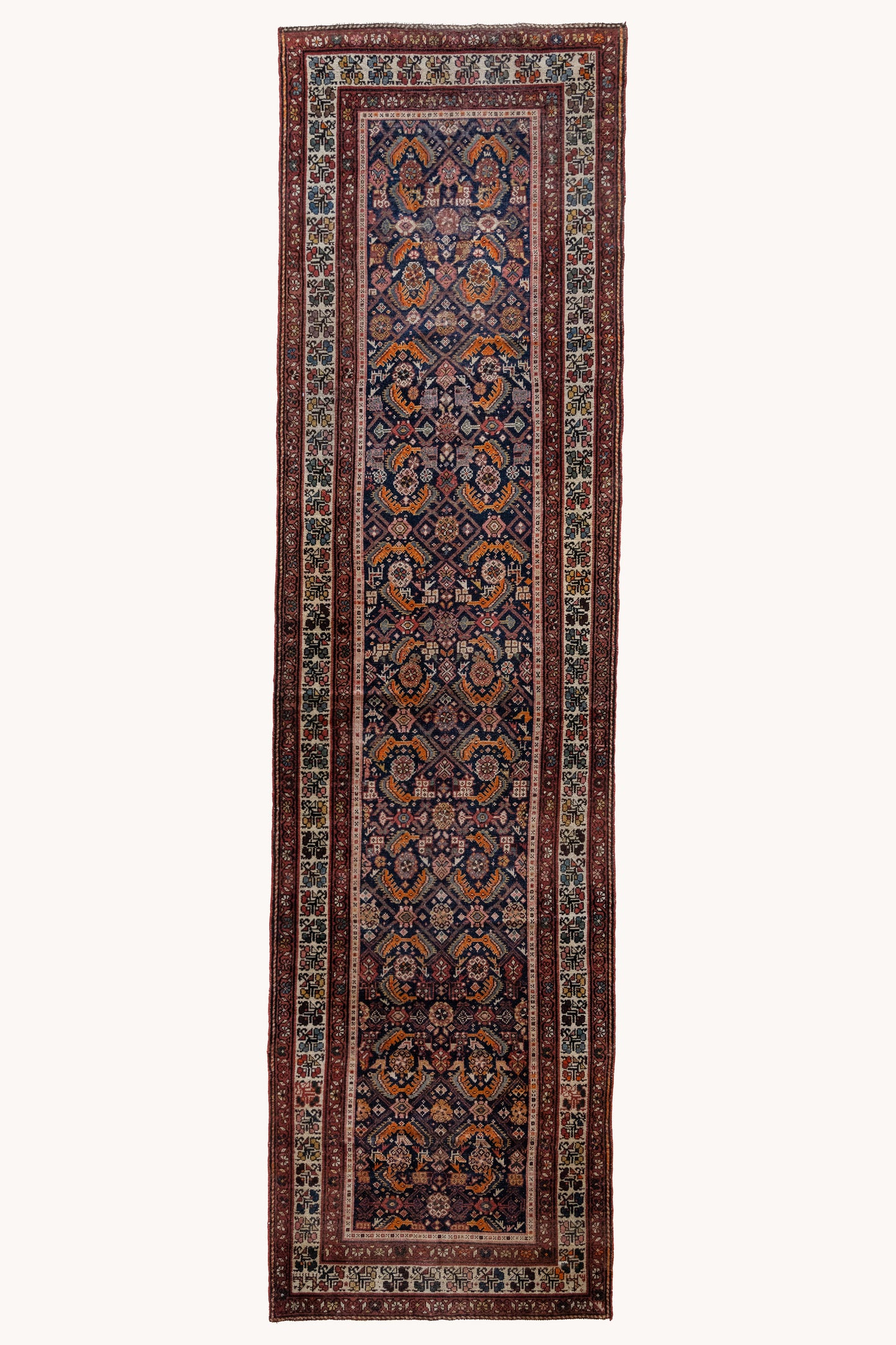 Cara | 3'9 x 13'6
