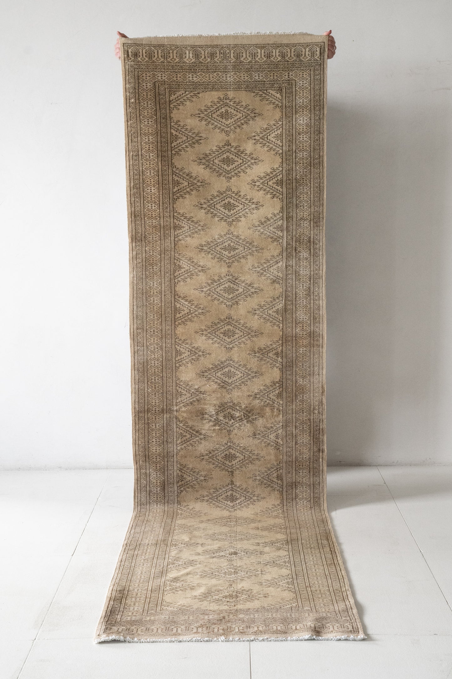 Grotto | 2'6 x 9'5