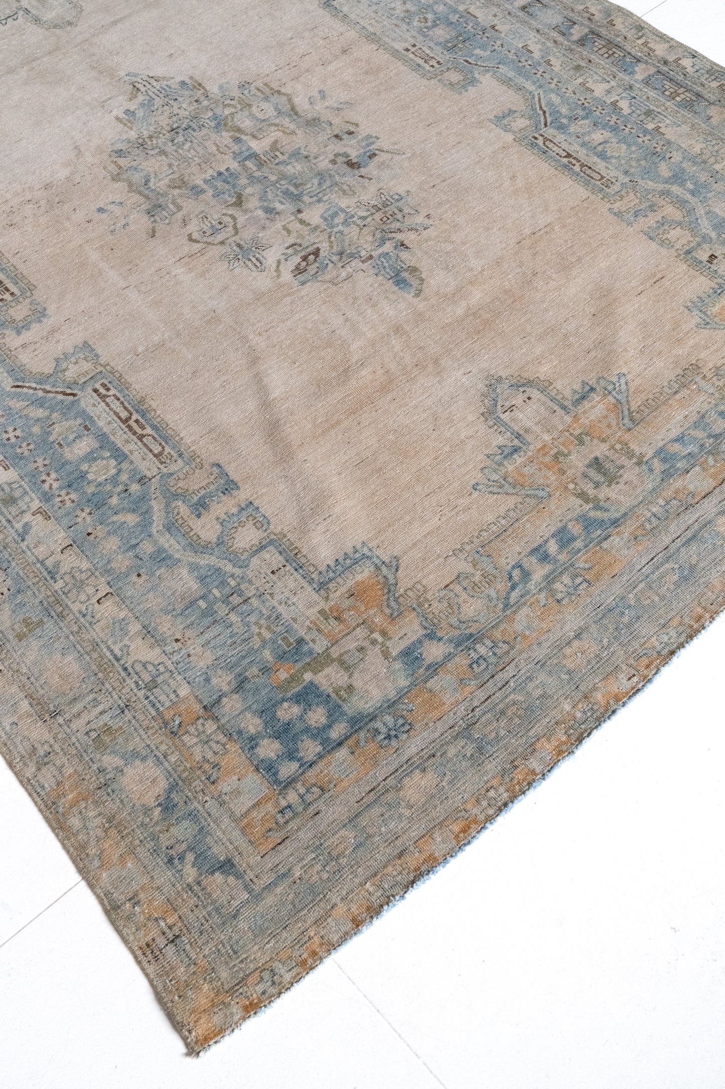 District Loom Vintage Avshar Scatter Rug Herron
