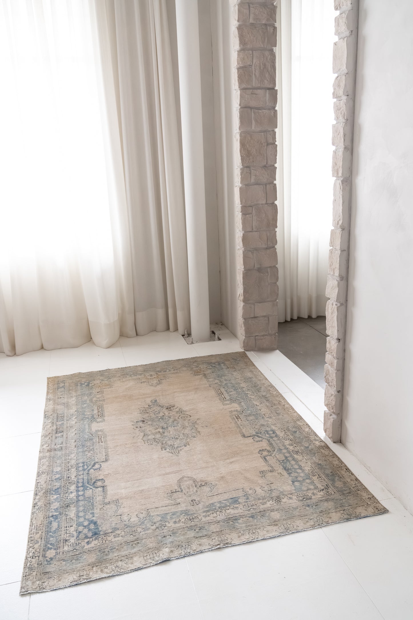 District Loom Vintage Avshar Scatter Rug Herron