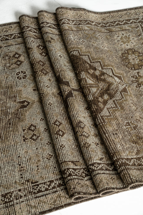 District loom Vintage Shiraz Runner Rug Ismay