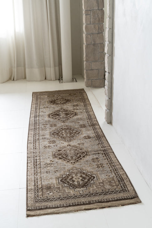 District loom Vintage Shiraz Runner Rug Ismay
