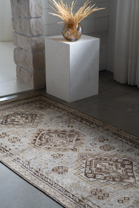 District loom Vintage Shiraz Runner Rug Ismay
