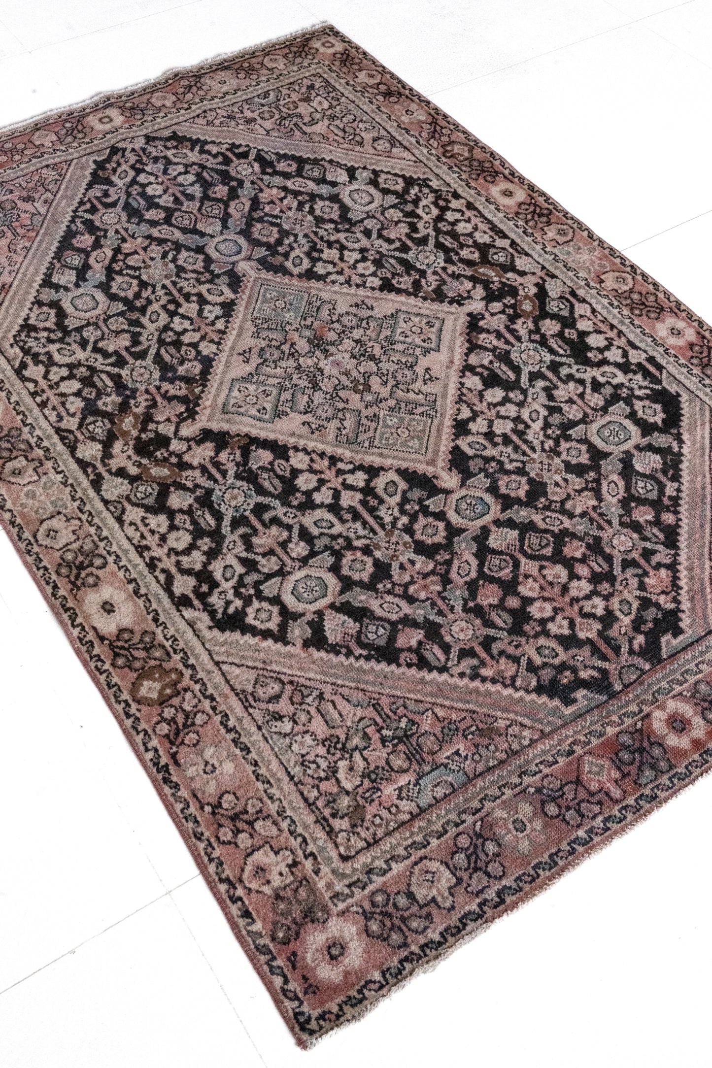 District Loom Vintage Mahal Scatter Rug Loma