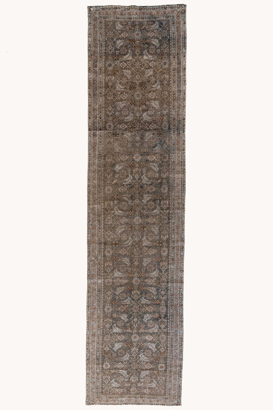 Moore | 3'4 x 13'6