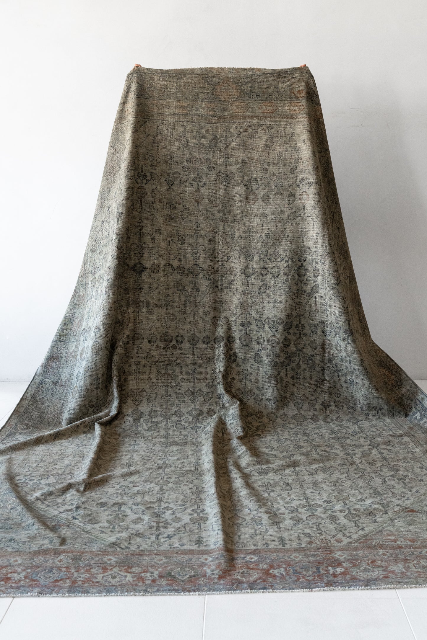 Plains | 8'3 x 12'6