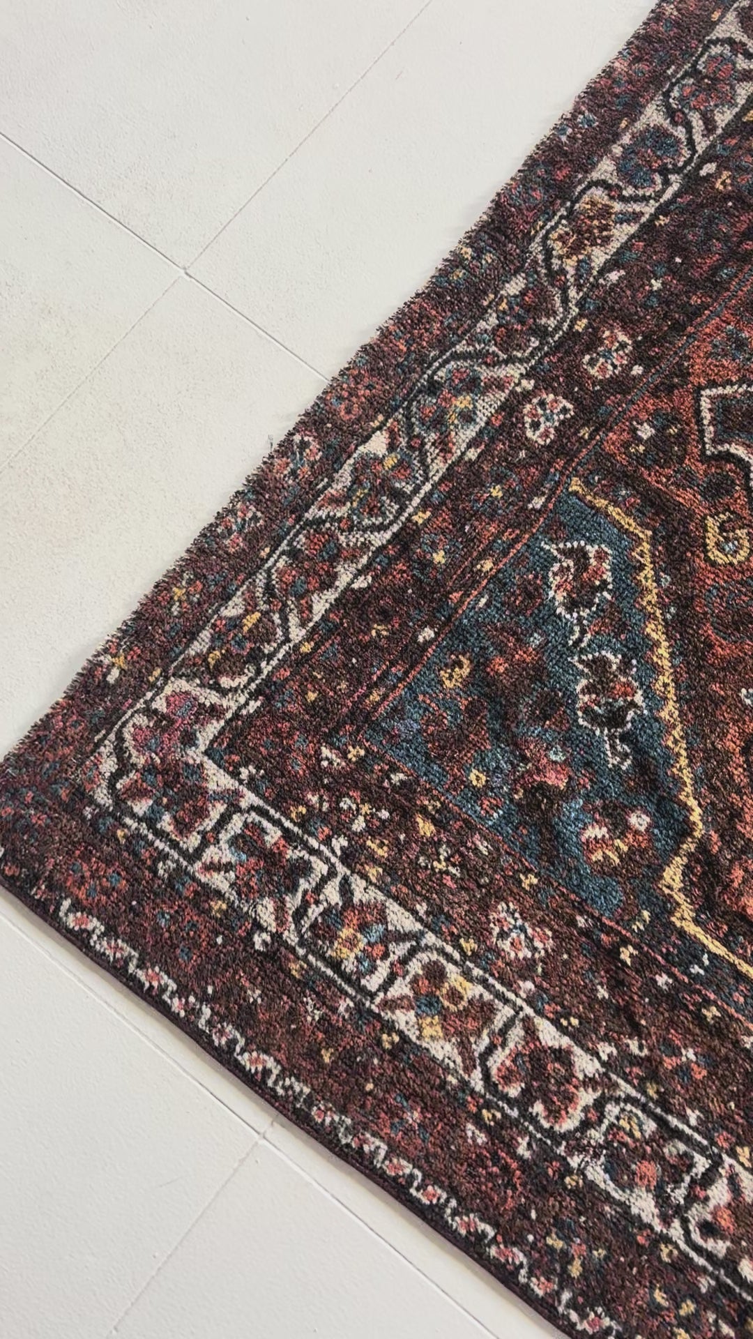 District Loom Vintage Shiraz Scatter Rug Lohman