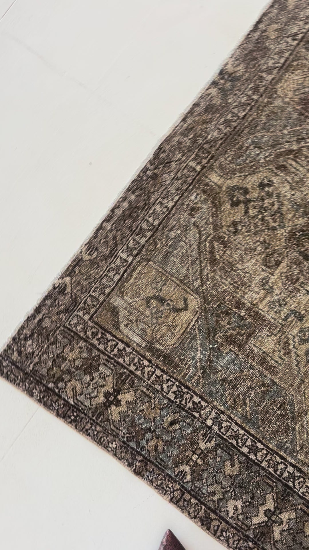 District-Loom-Vintage-Karaja-Scatter-Rug-Pan-Video