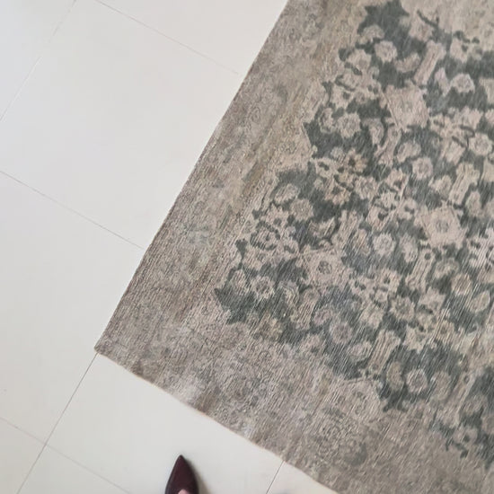 District-Loom-Vintage-Malayer-Scatter-Rug-Stillwater-Pan-Video