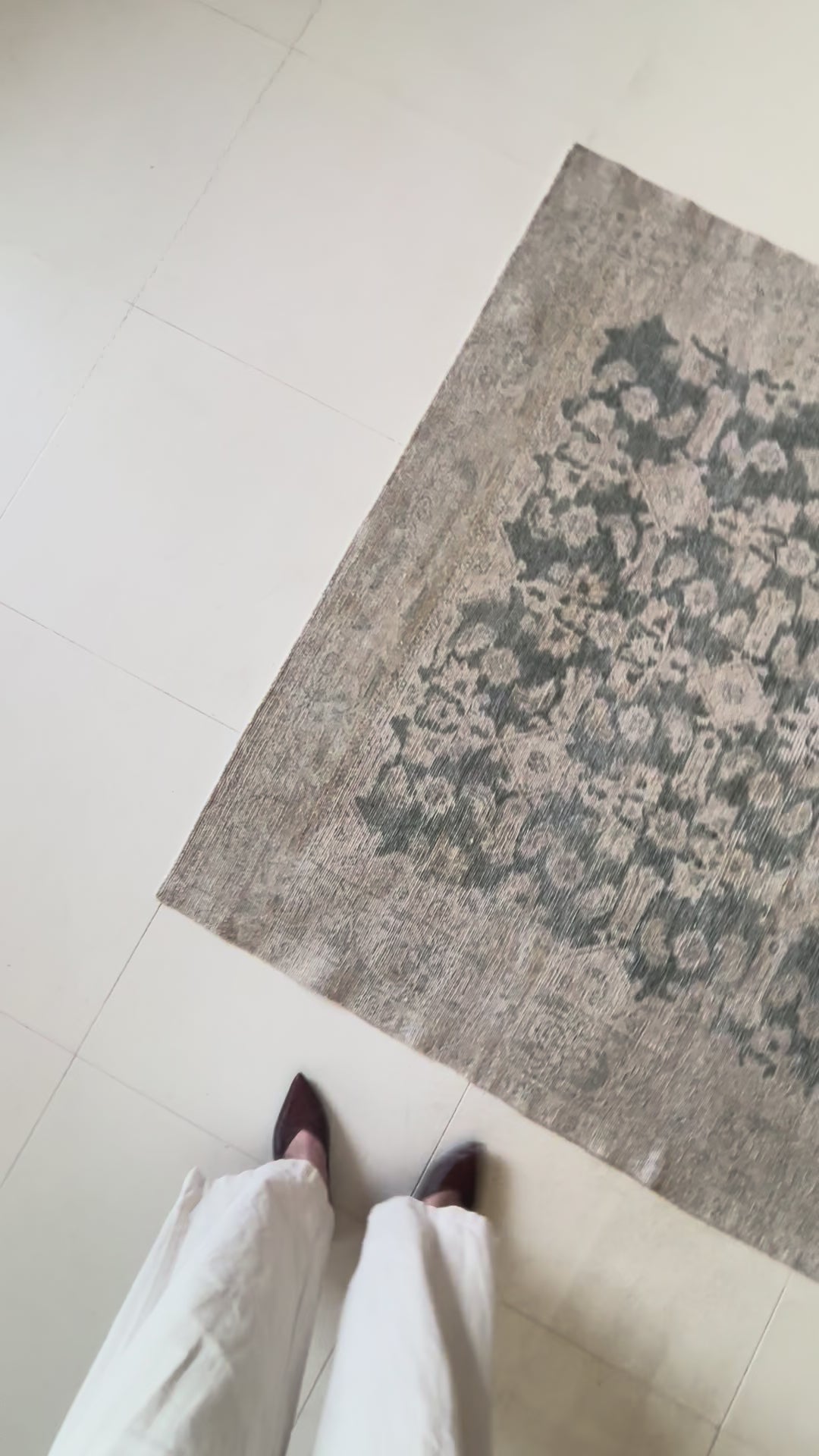 District-Loom-Vintage-Malayer-Scatter-Rug-Stillwater-Pan-Video