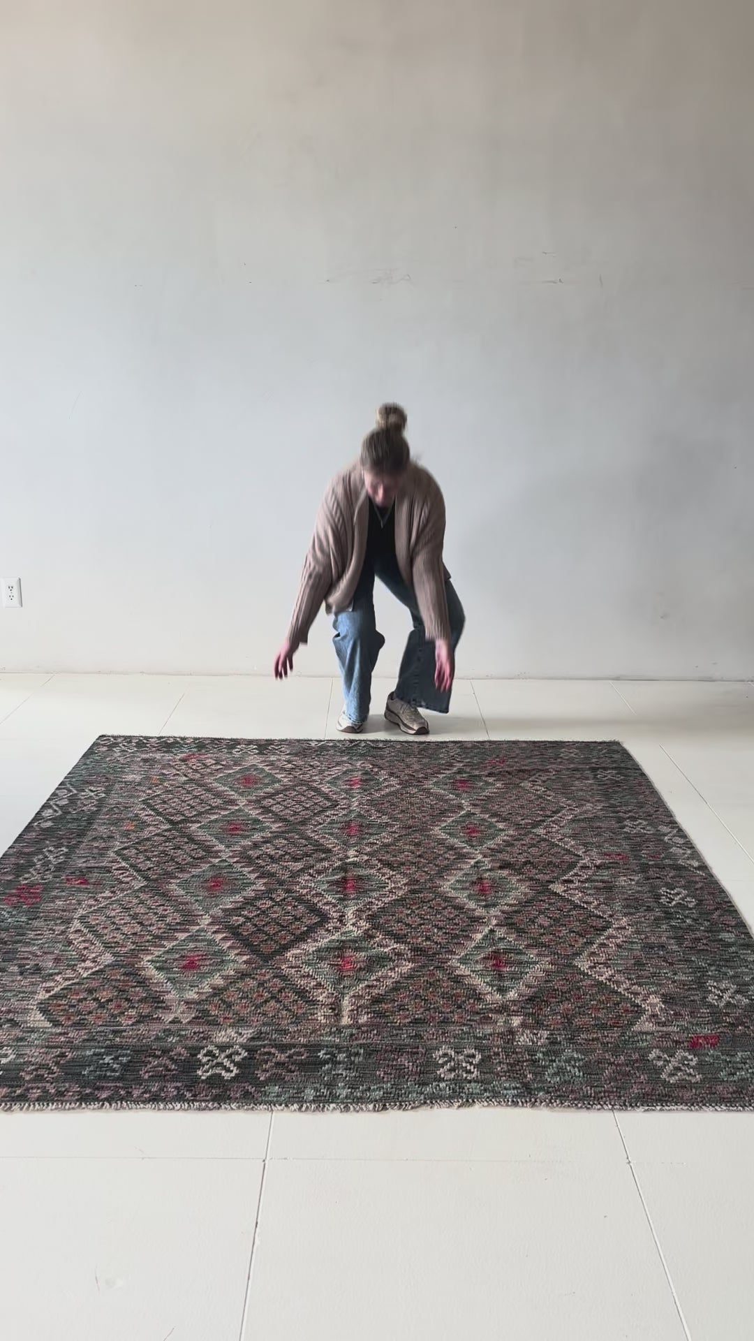 District-Loom-Antique-Kilim-Area-Rug-Della