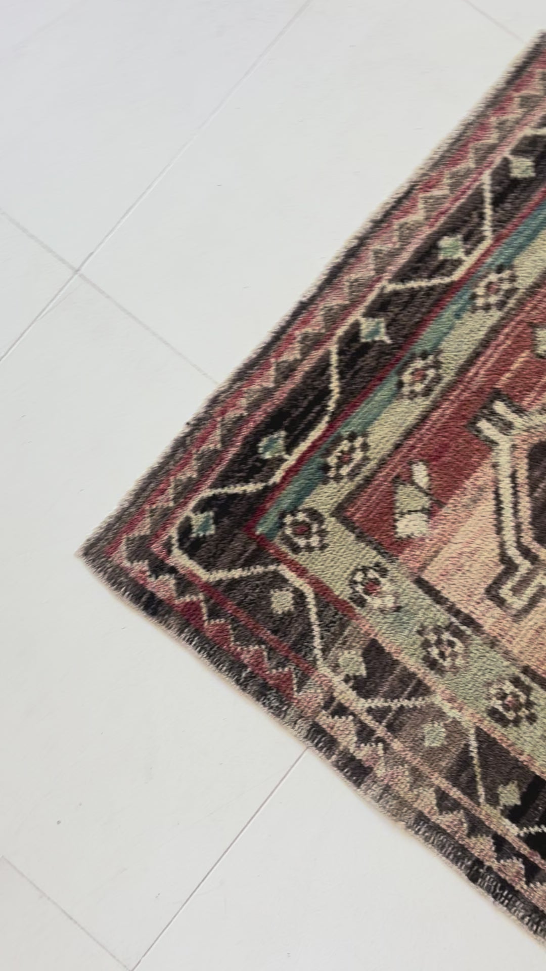 District-Loom-Vintage-Kars-Runner-Rug-Fairfield-Pan-Video