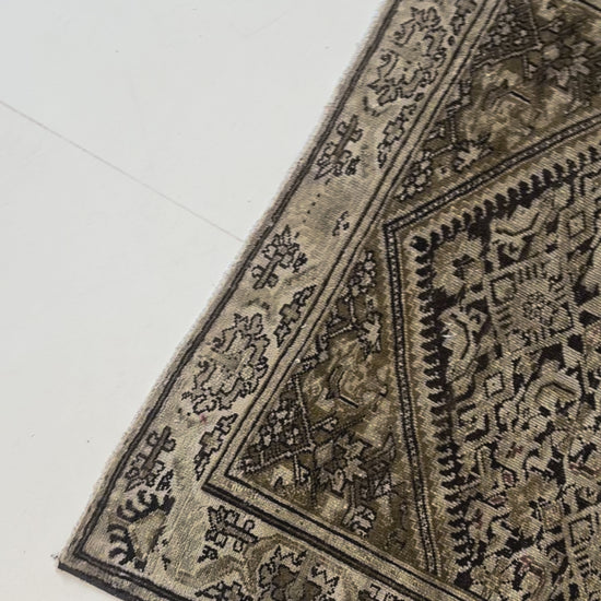 District-Loom-Vintage-Malayer-Scatter-Rug-Flint-Pan-Video