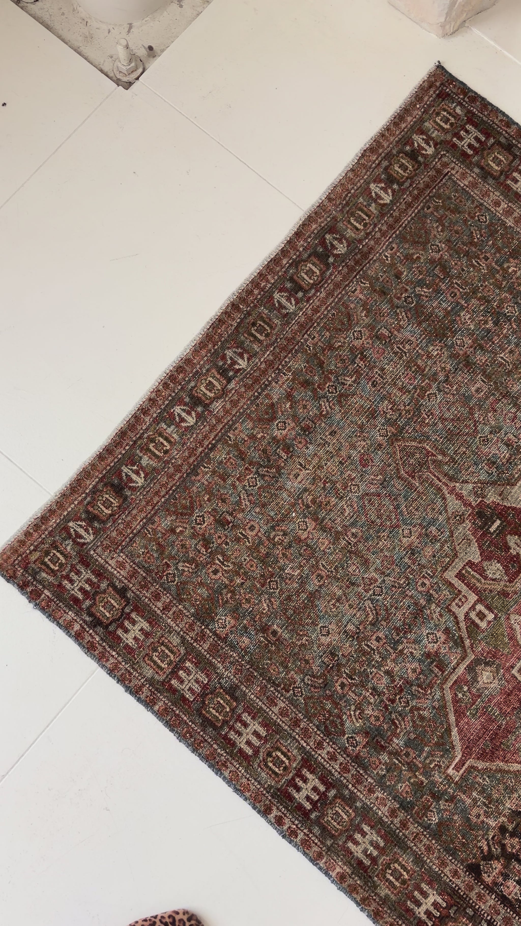 Fallon_Vintage_Scatter_Rug_District_Loom