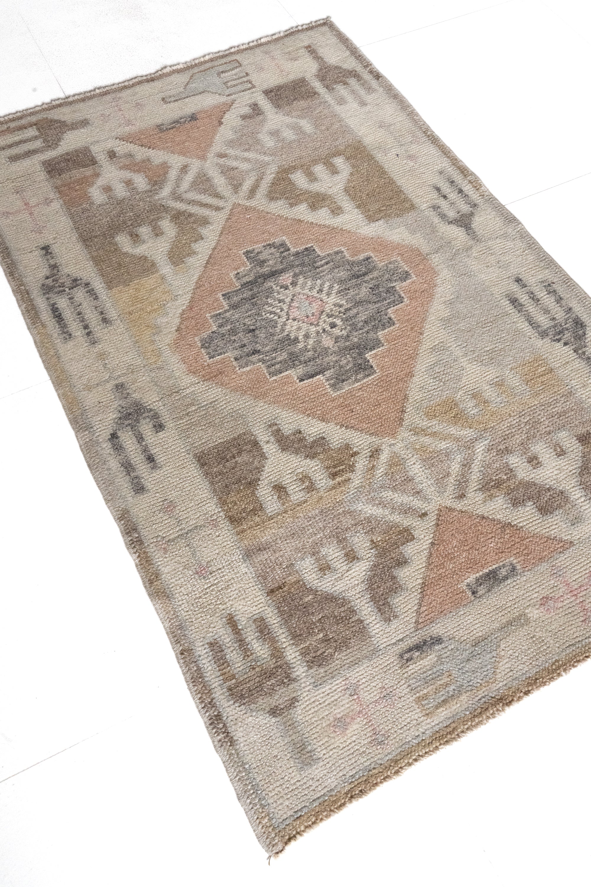 District Loom Vintage Kars Scatter Rug Ronan