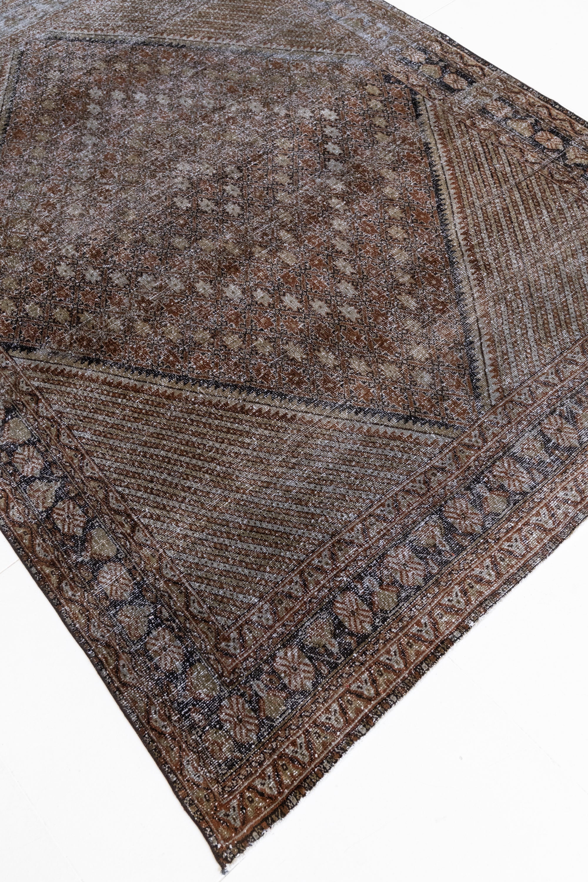 District Loom Vintage Avshar Scatter Rug Shiloh