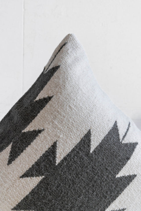 District Loom District Loom Pillow Cover No. 1284