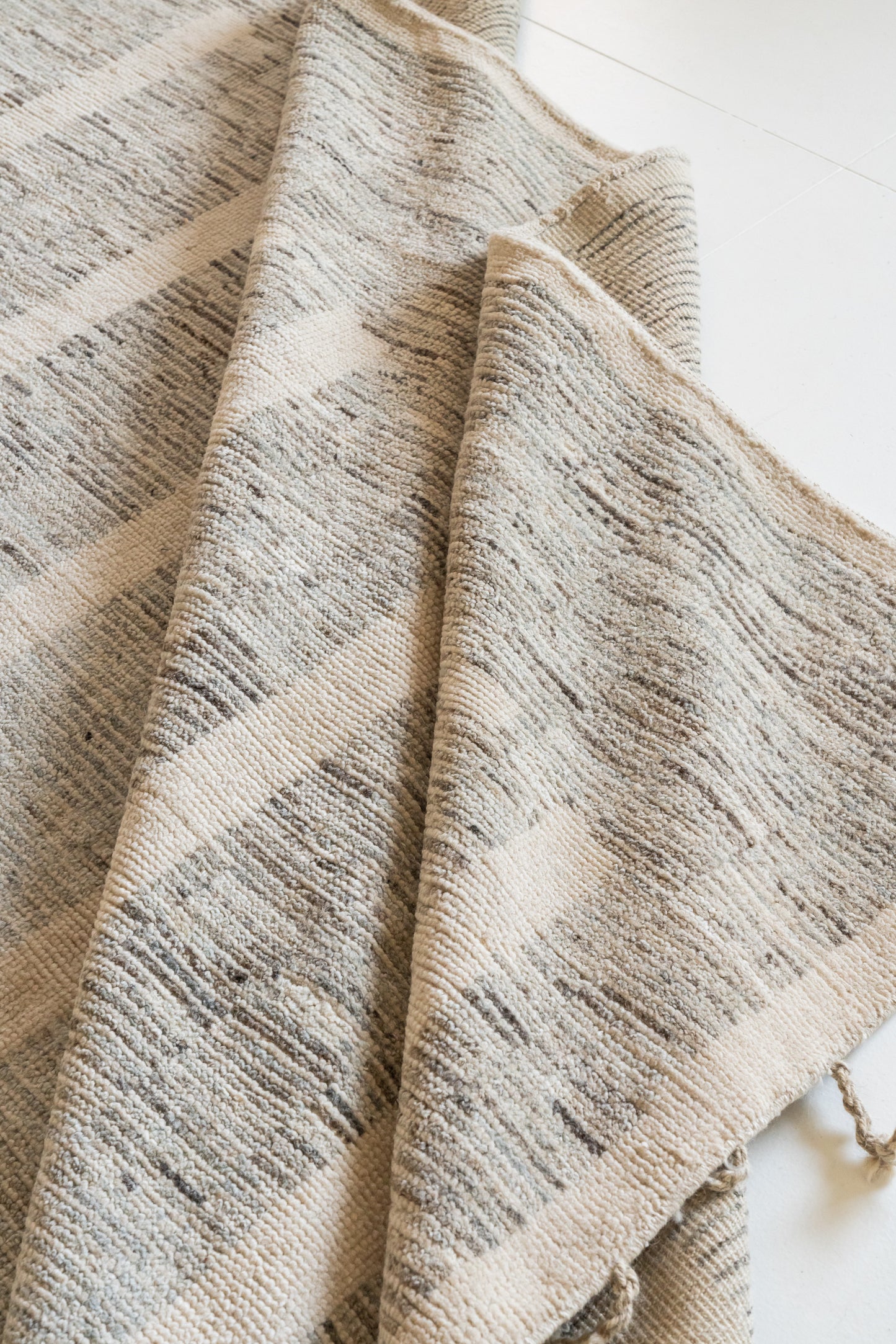 District Loom Modern hand knotted Afghan Tulu rug 015