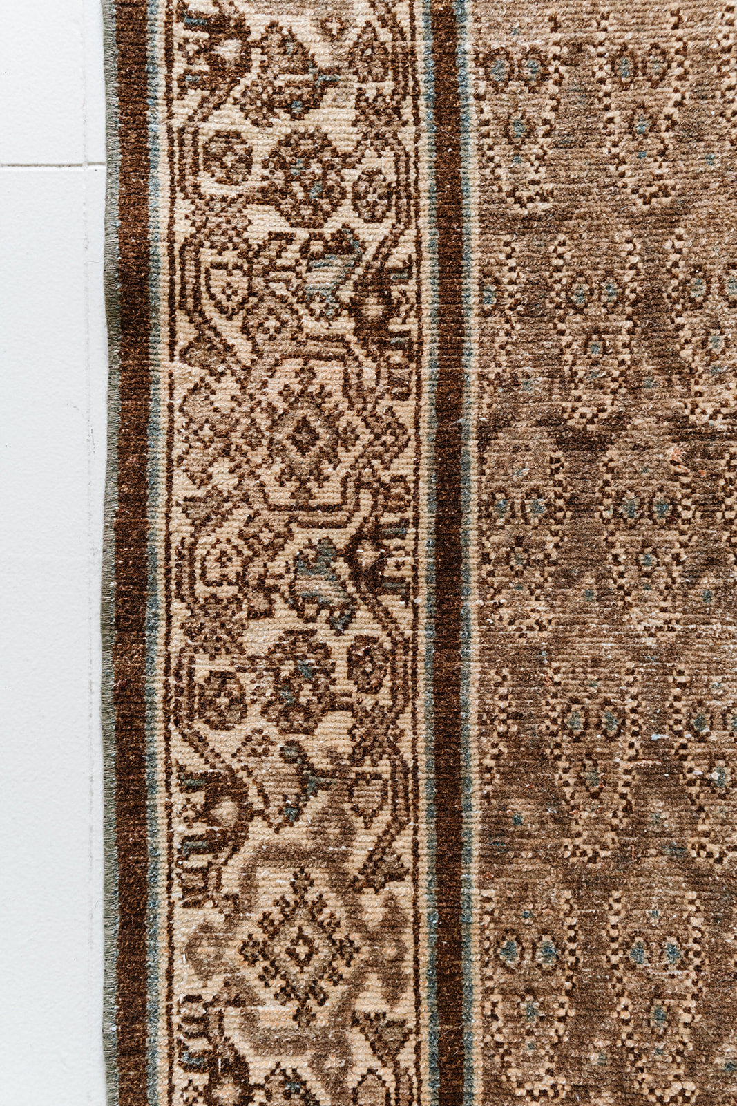 UKB No. 015 | 3’1" x 13’3"