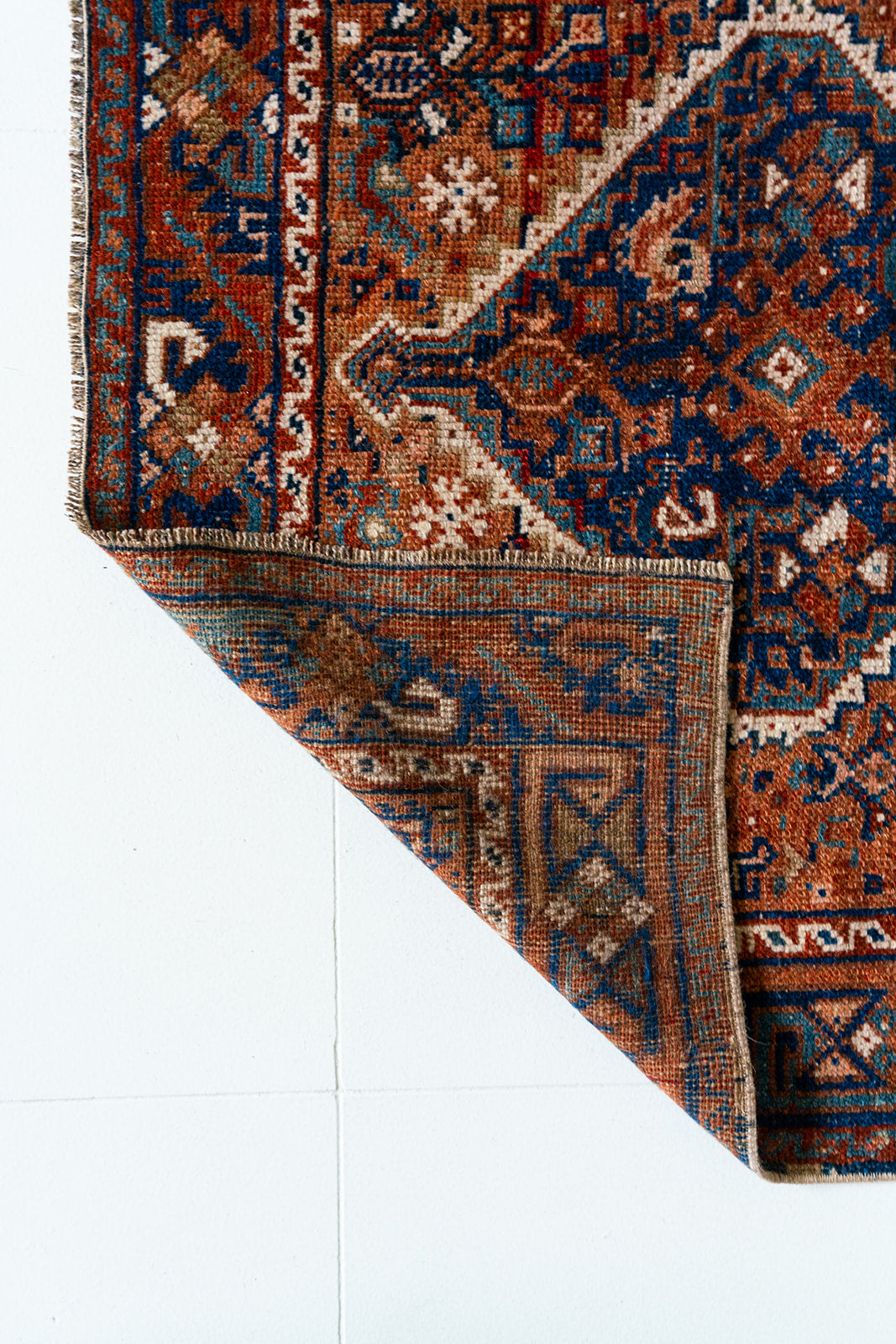 Plevna | 3'3" x 9'4"